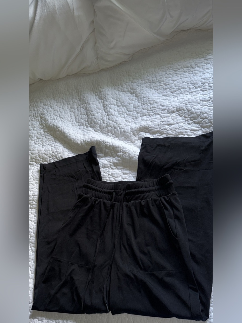 Women’s black sweatpants - Picture 3 of 3